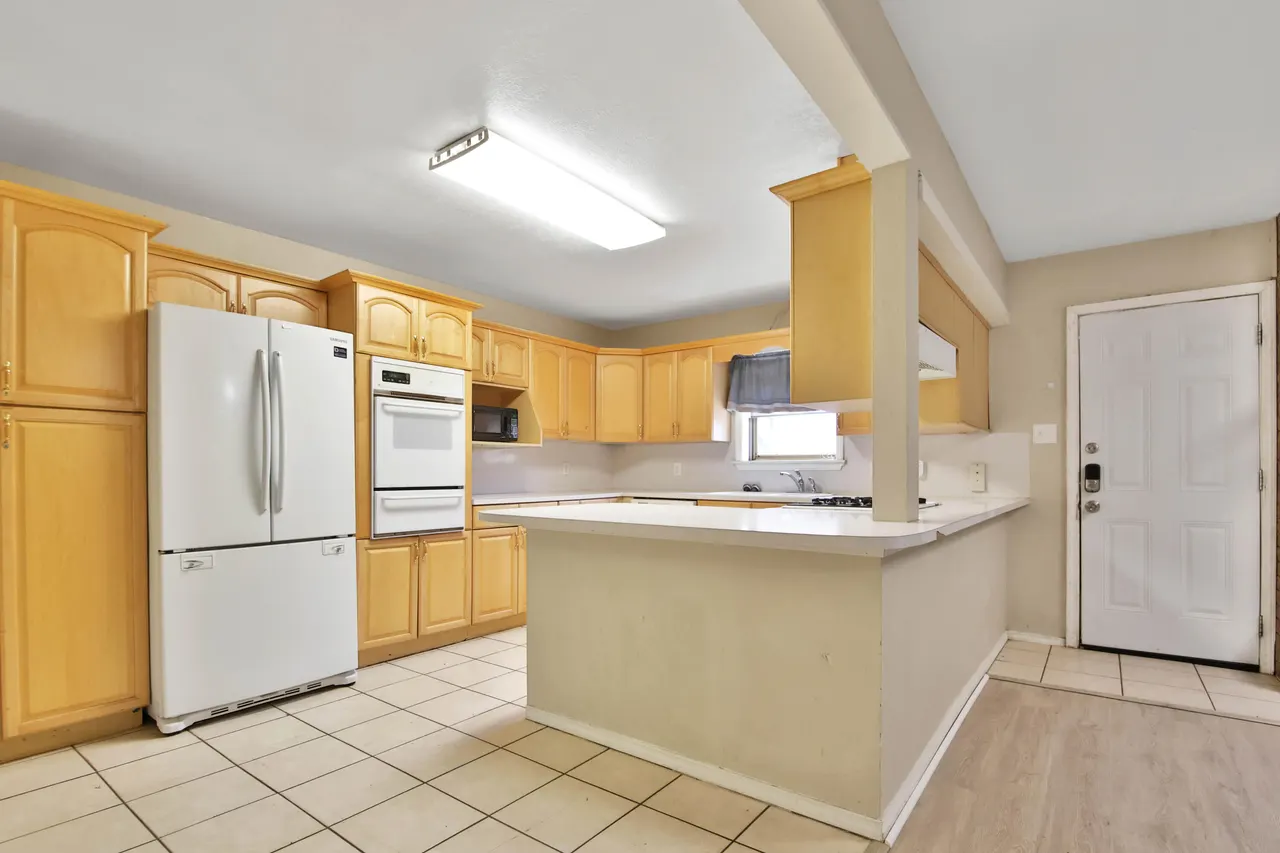 Photo 11 — 2810 42nd Street, Lubbock, TX 79413