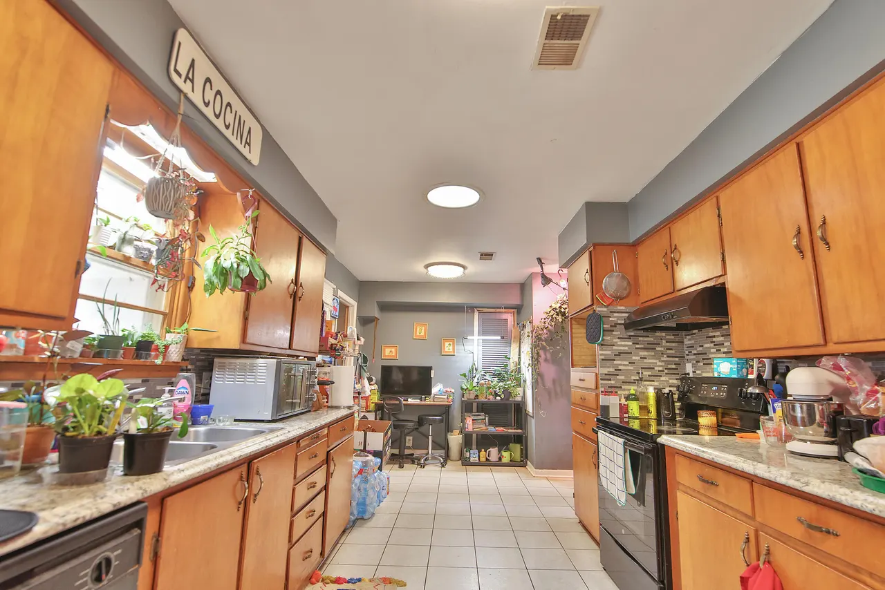 Photo 8 — 4518 49th Street, Lubbock, TX 79414