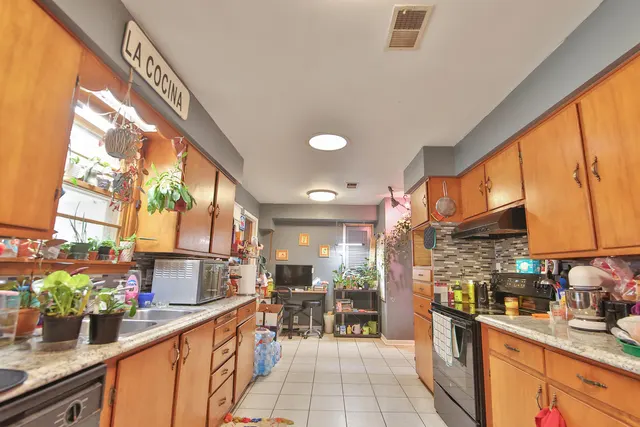 Photo 8 — 4518 49th Street, Lubbock, TX 79414