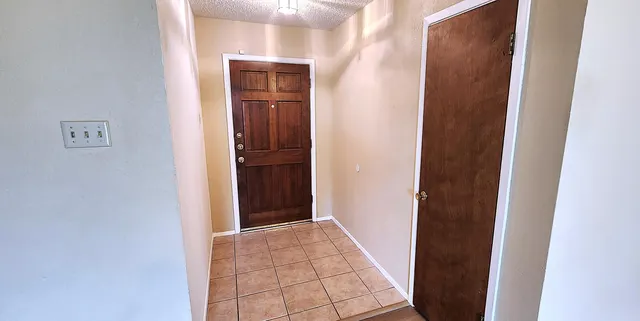 Photo 2 — 5704 93rd Street, Lubbock, TX 79424