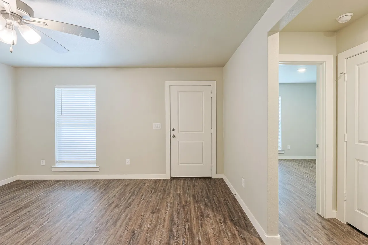Photo 5 — 410 E 30th Street, Wolfforth, TX 79382
