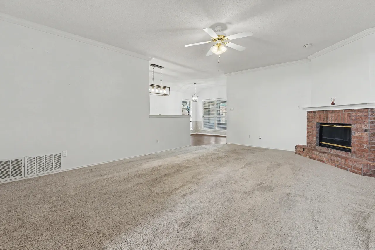Photo 4 — 6208 15th Street, Lubbock, TX 79416