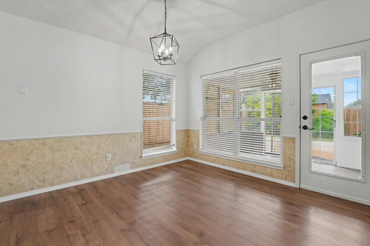 Photo 11 — 6208 15th Street, Lubbock, TX 79416