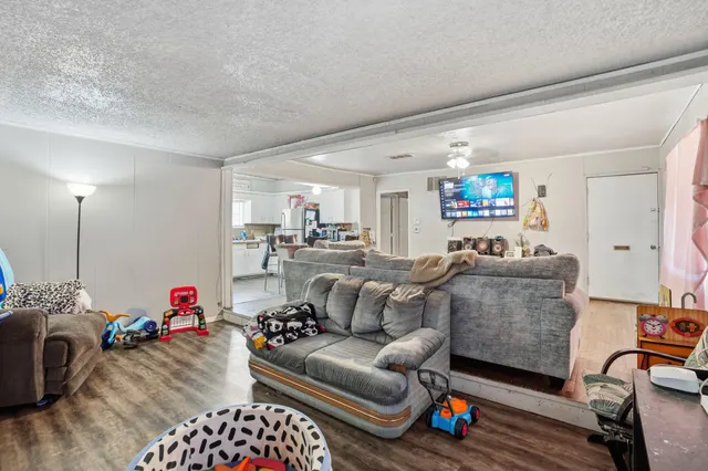 Photo 3 — 3614 31st Street, Lubbock, TX 79410