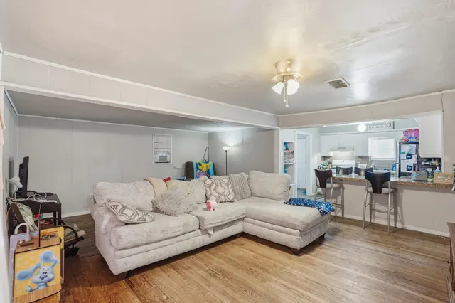 Photo 4 — 3614 31st Street, Lubbock, TX 79410