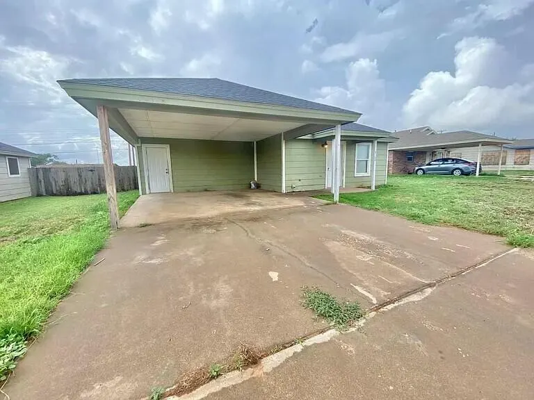 Photo 2 — 3508 E Colgate Street, Lubbock, TX 79403