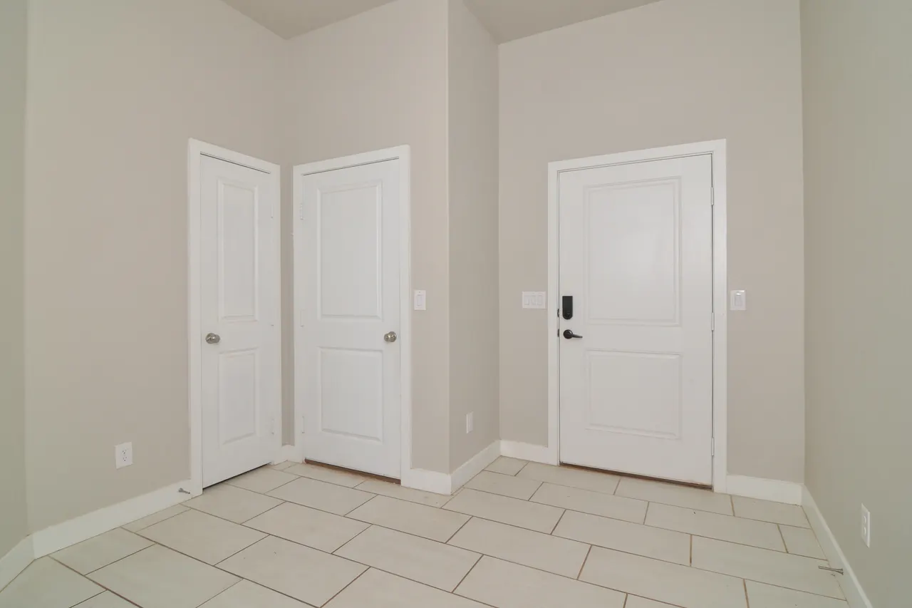 Photo 3 — 13717 Sherman Avenue, Lubbock, TX 79423