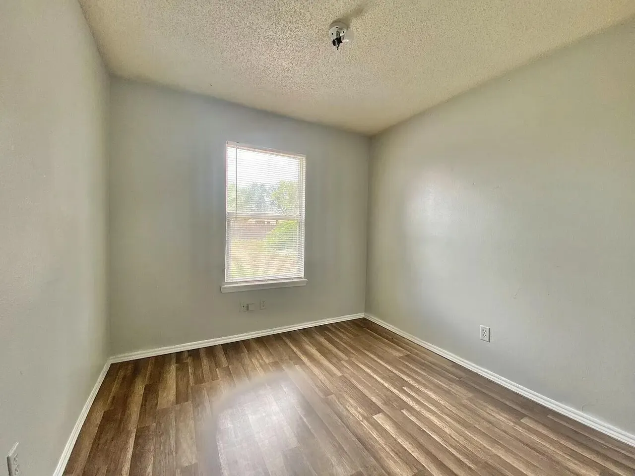 Photo 7 — 1801 38th Street, Lubbock, TX 79412