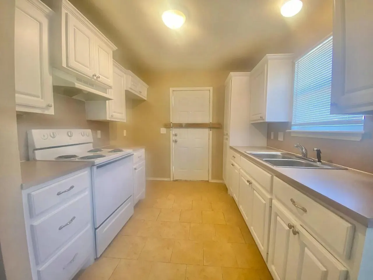 Photo 25 — 1801 38th Street, Lubbock, TX 79412