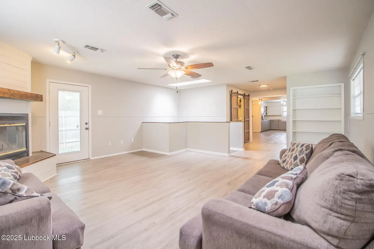 Photo 14 — 815 Cedar Street, Floydada, TX 79235