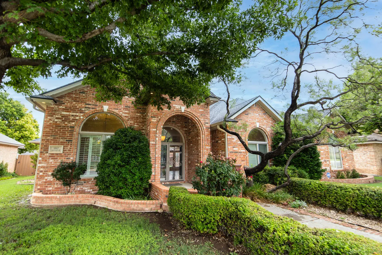 Photo 31 — 9807 Savannah Avenue, Lubbock, TX 79424