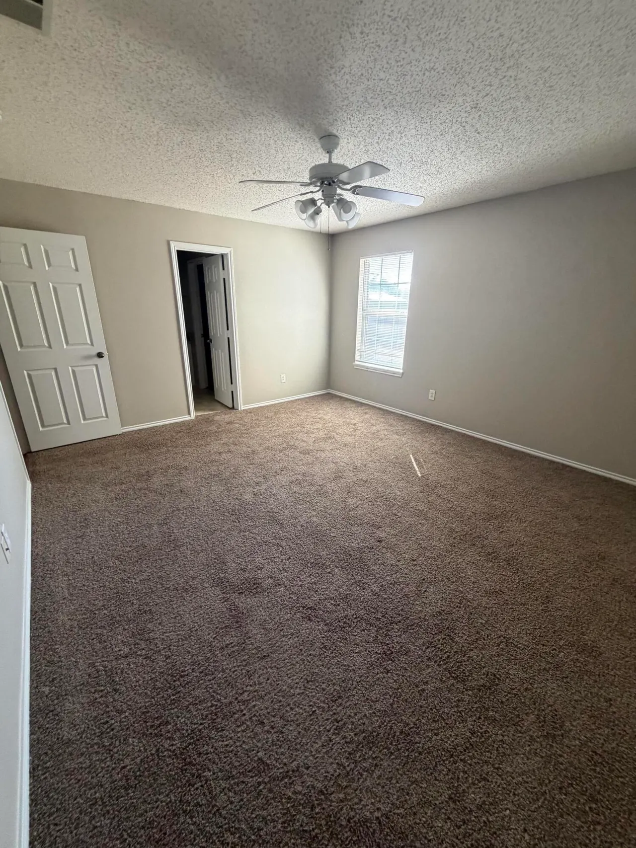 Photo 10 — 2405 87th Street B, Lubbock, TX 79423