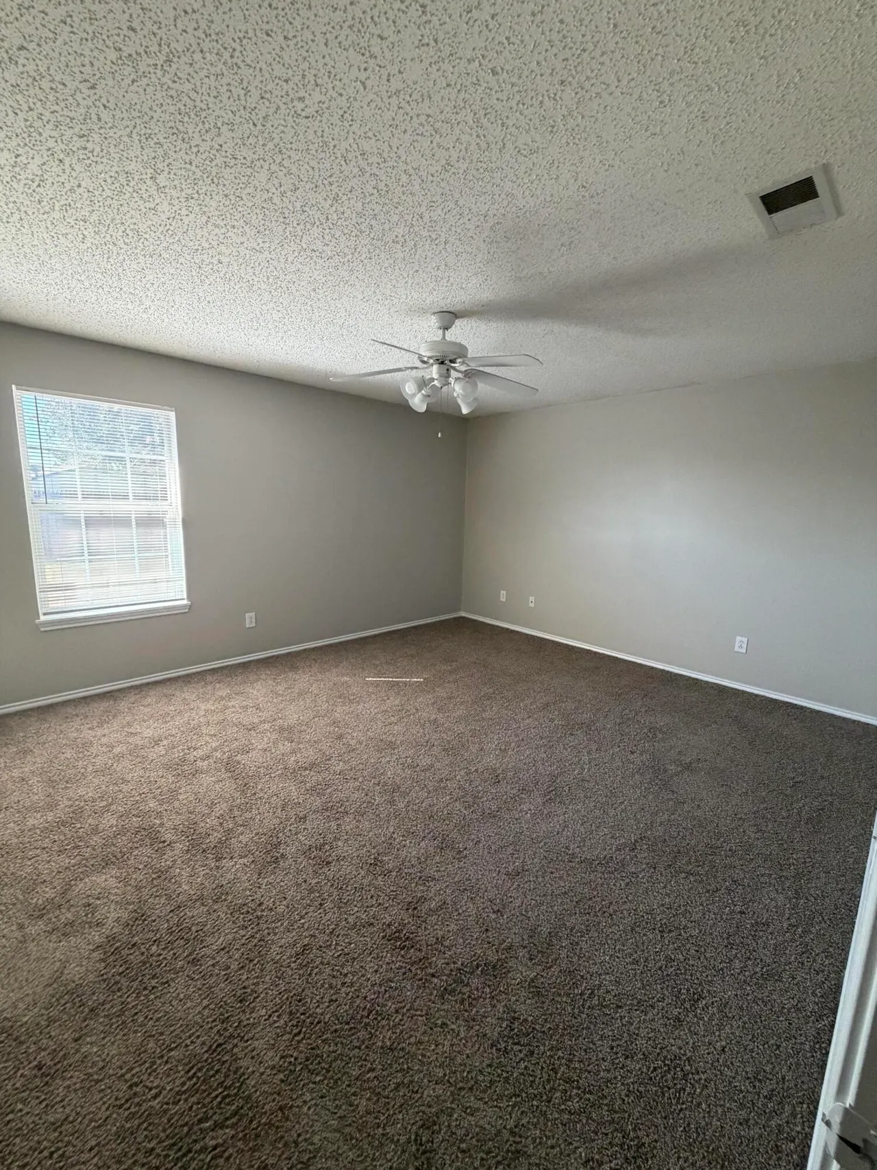 Photo 11 — 2405 87th Street B, Lubbock, TX 79423