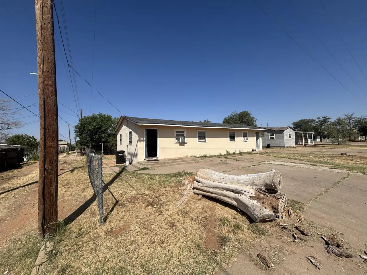 Photo 3 — 2002 Kewanee Avenue APT B, Lubbock, TX 79407