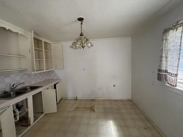 Photo 8 — 2002 Kewanee Avenue APT B, Lubbock, TX 79407