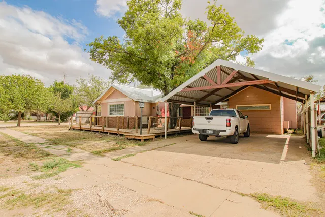 Photo 4 — 1120 Tilford Avenue, Ralls, TX 79357