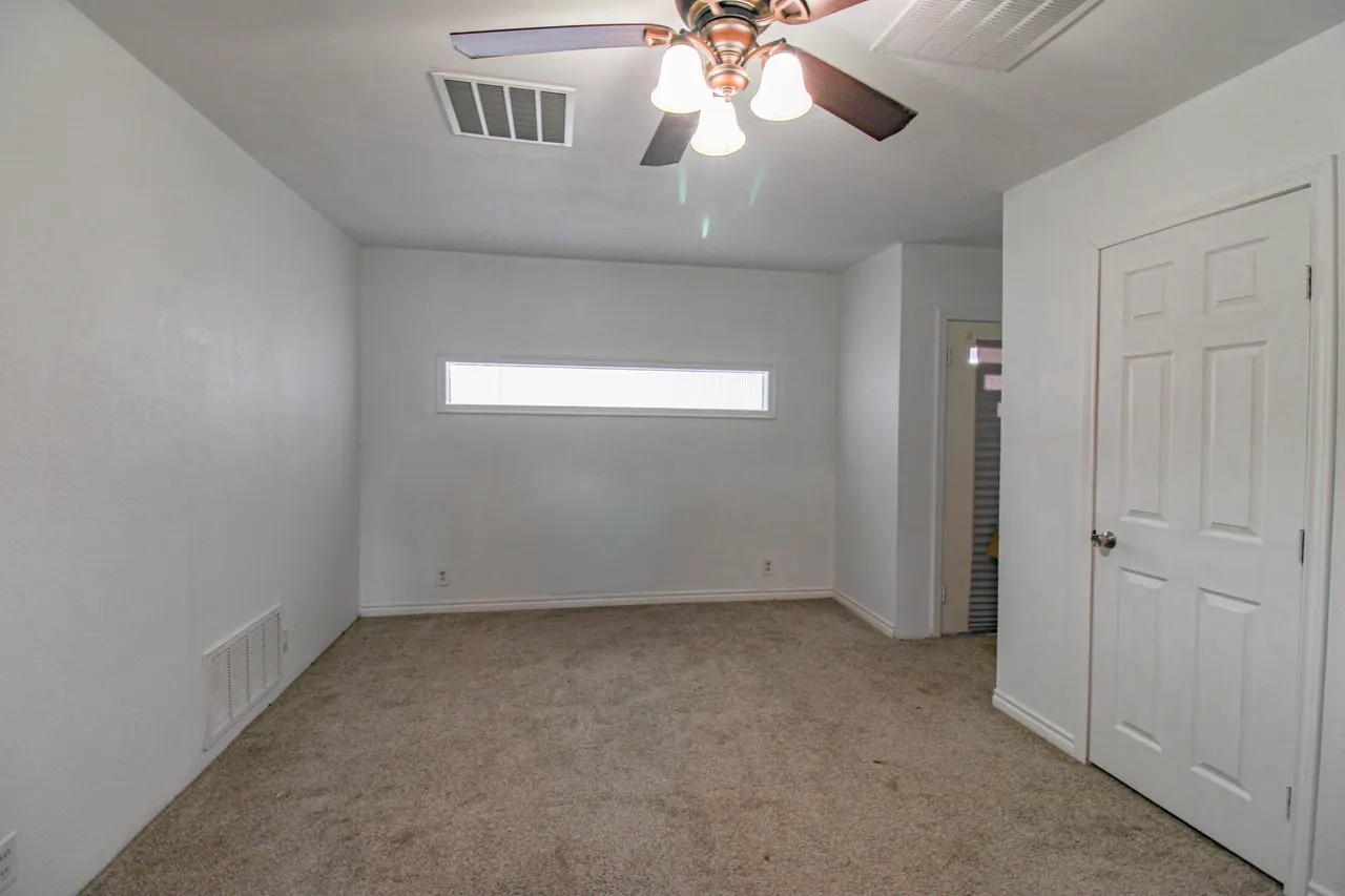 Photo 19 — 1120 Tilford Avenue, Ralls, TX 79357