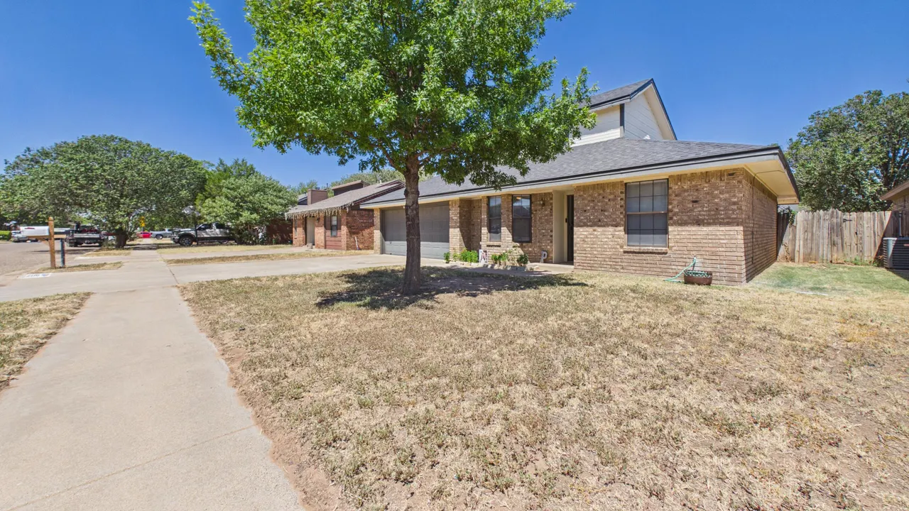 Photo 2 — 2116 93rd Street, Lubbock, TX 79423