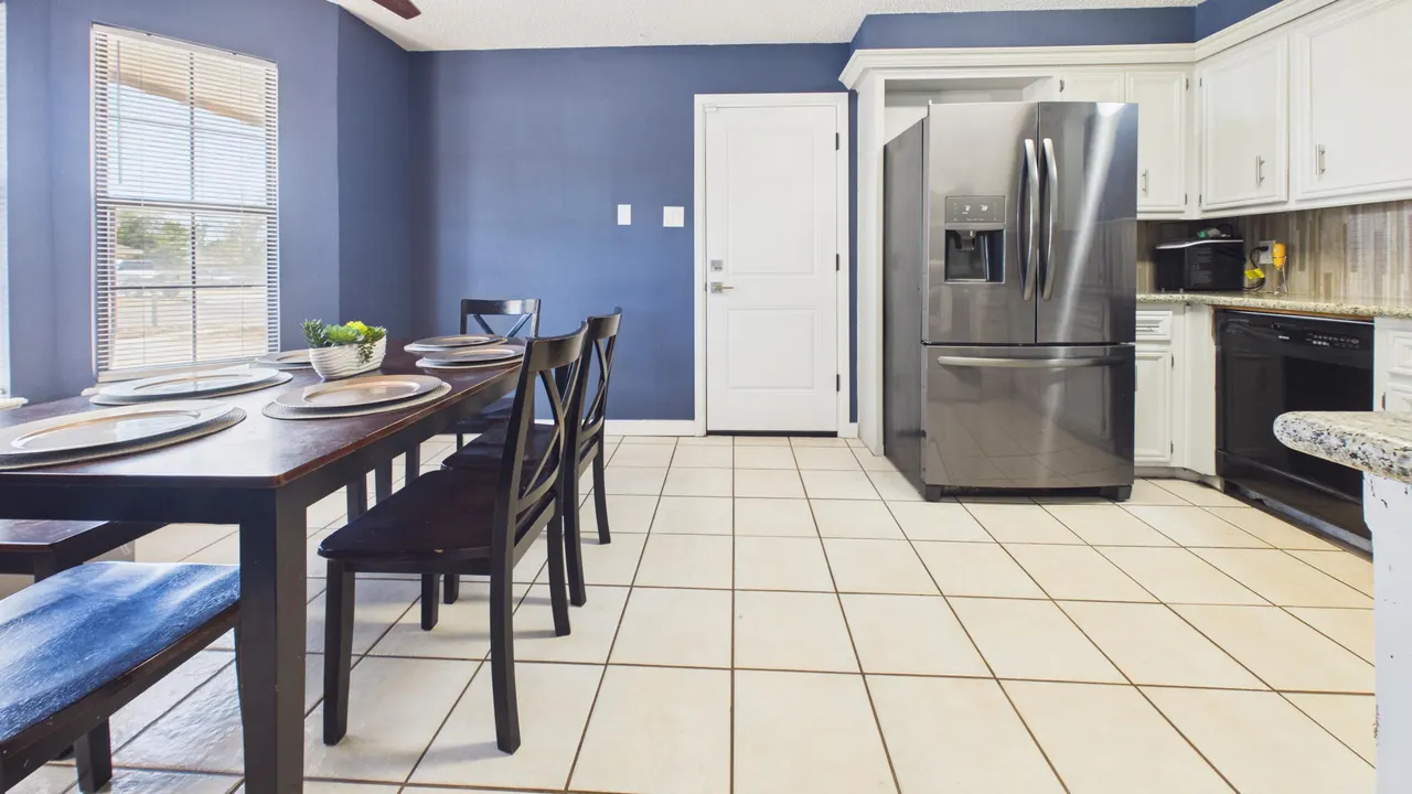Photo 11 — 2116 93rd Street, Lubbock, TX 79423