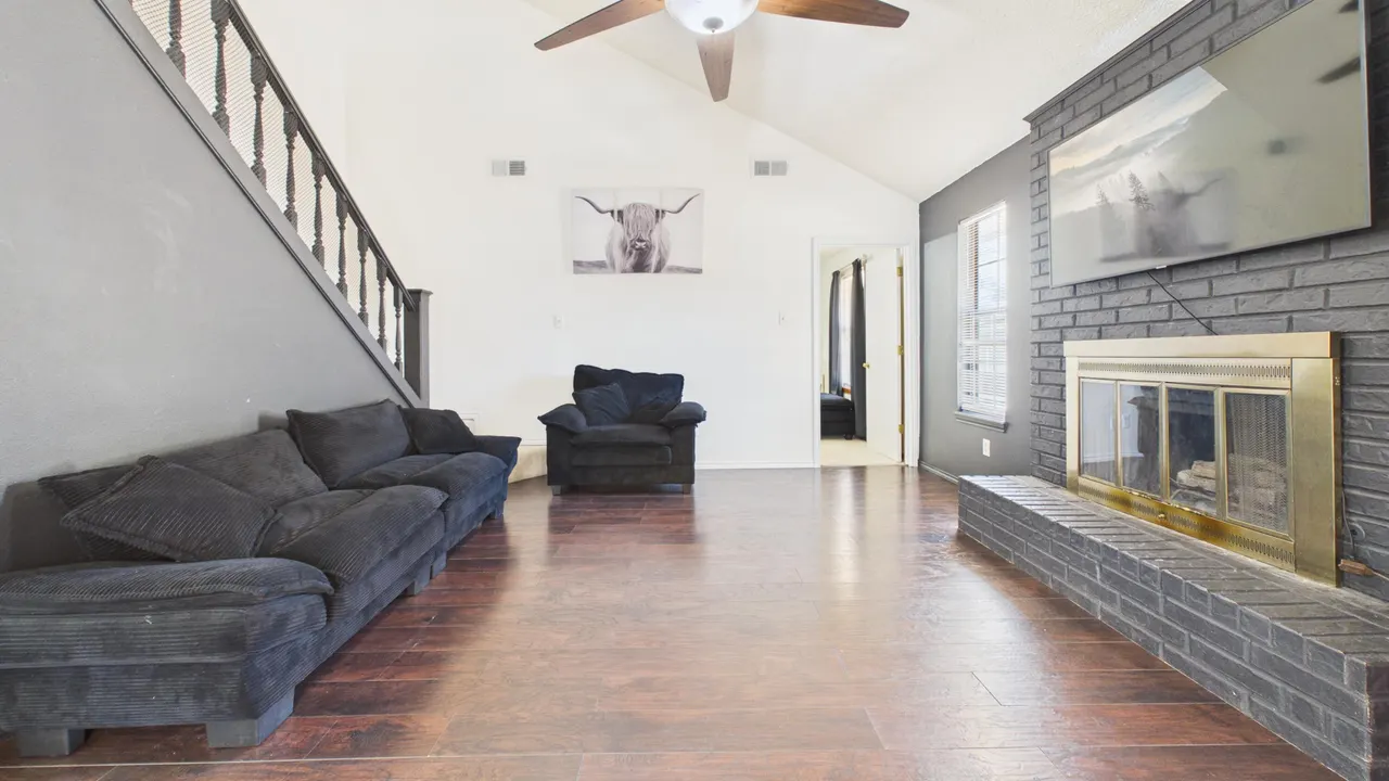 Photo 12 — 2116 93rd Street, Lubbock, TX 79423