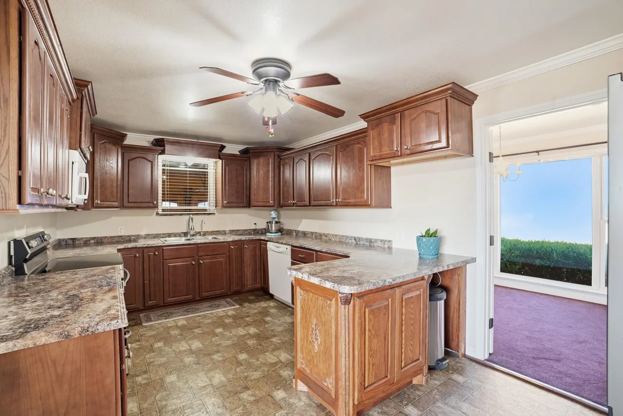 Photo 7 — 175 County Road 220, Seminole, TX 79360