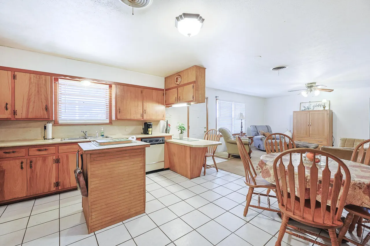 Photo 46 — 1520 W Crosby Street, Slaton, TX 79364