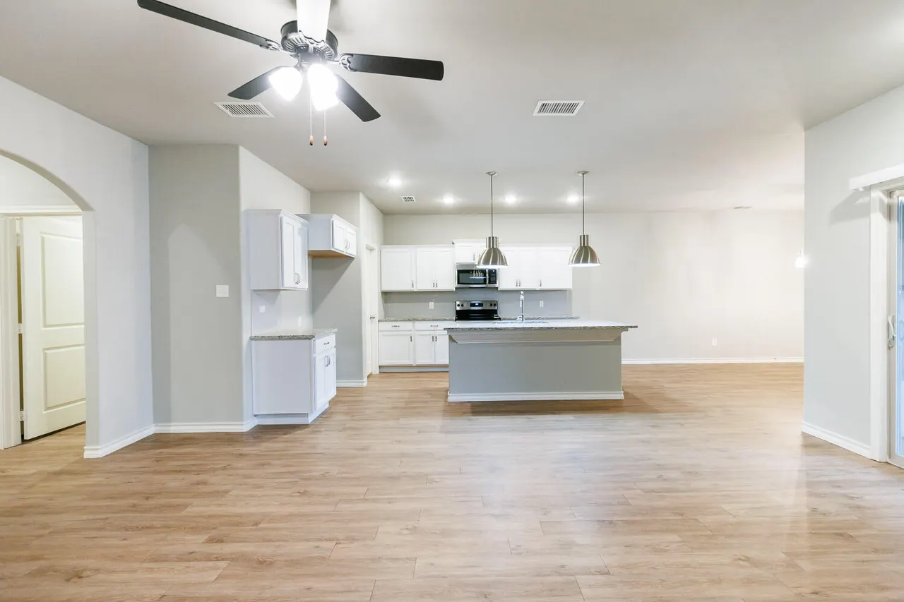Photo 8 — 2543 137th Street, Lubbock, TX 79423