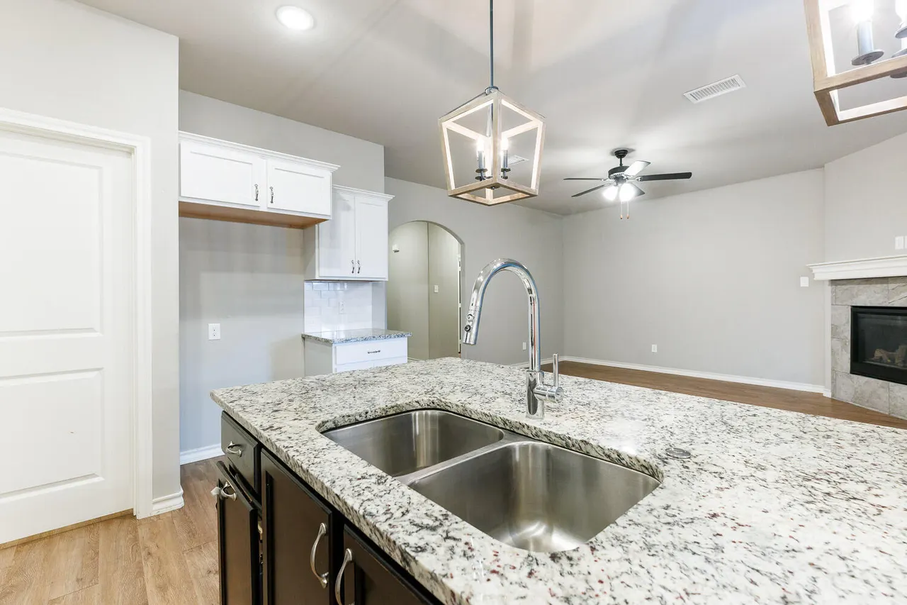 Photo 15 — 2541  137th Street, Lubbock, TX 79423