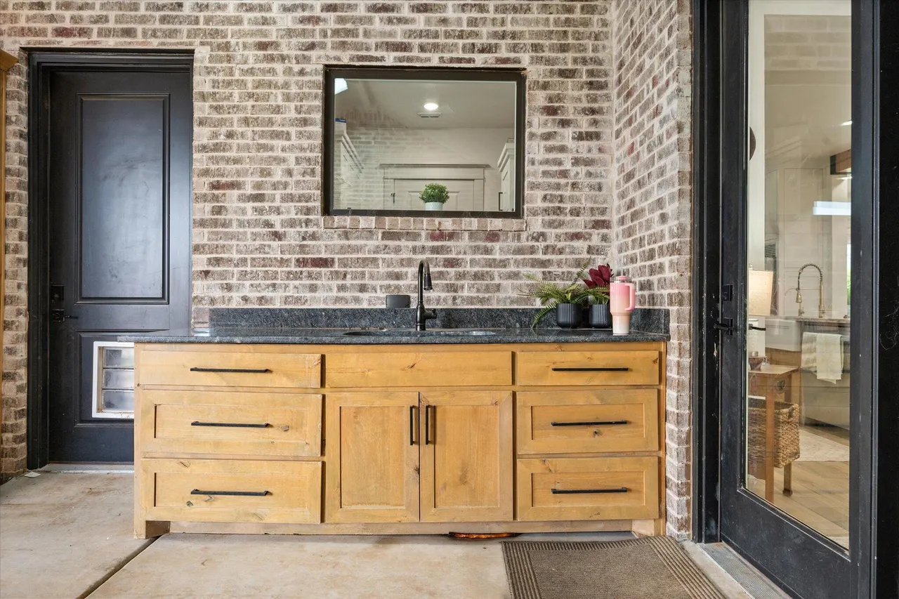Photo 57 — 611 N 12th Street, Wolfforth, TX 79382