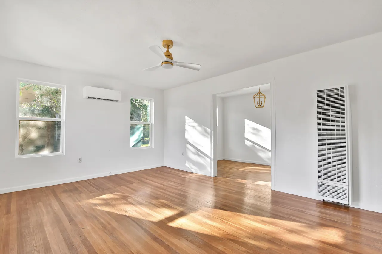 Photo 6 — 2004 31st Street, Lubbock, TX 79411