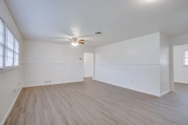 Photo 4 — 3030 57th Street, Lubbock, TX 79413
