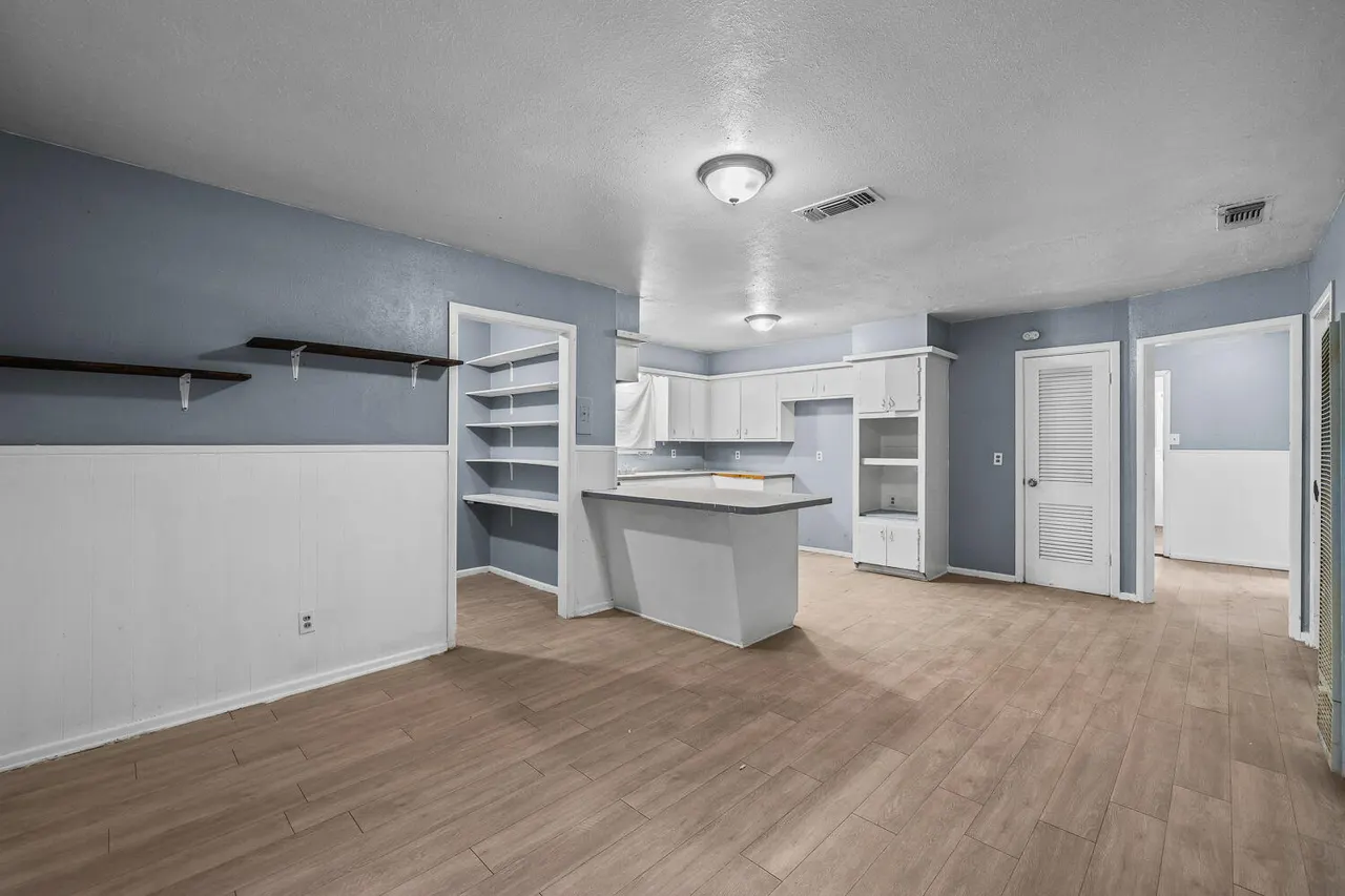 Photo 6 — 3409 E 17th Street, Lubbock, TX 79403