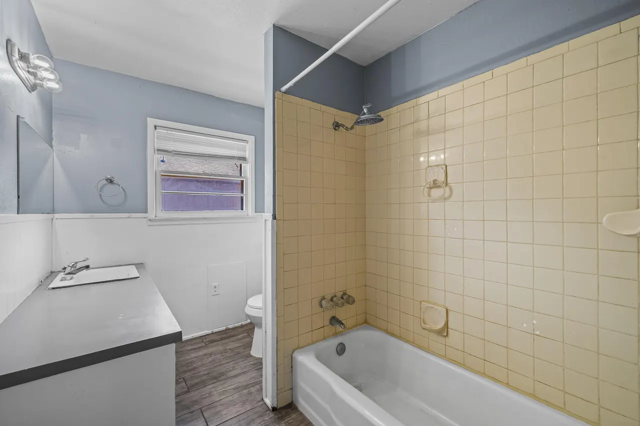 Photo 11 — 3409 E 17th Street, Lubbock, TX 79403