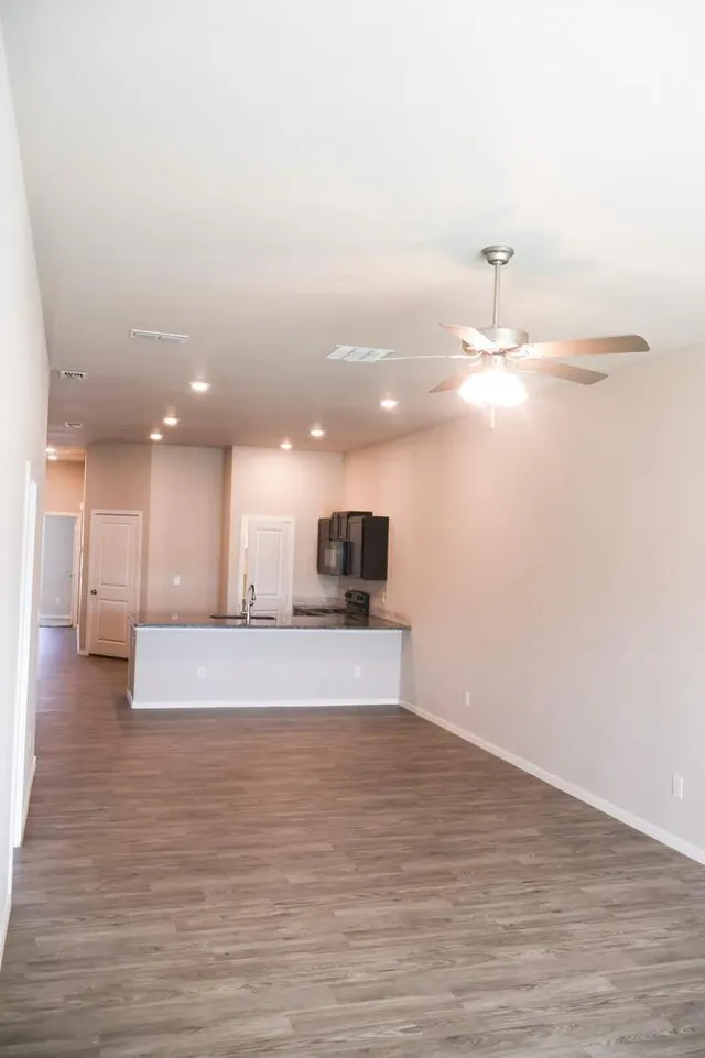 Photo 4 — 7063 96th Street, Lubbock, TX 79424