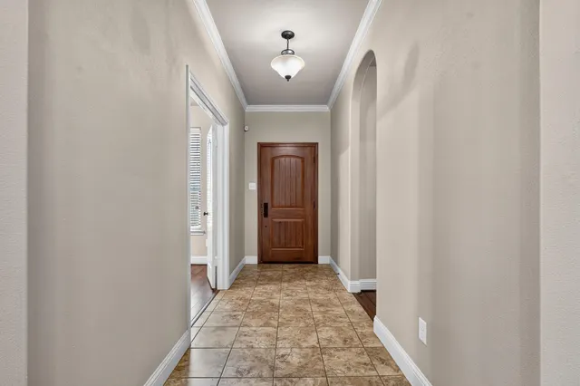 Photo 2 — 306 Hampshire Avenue, Wolfforth, TX 79382