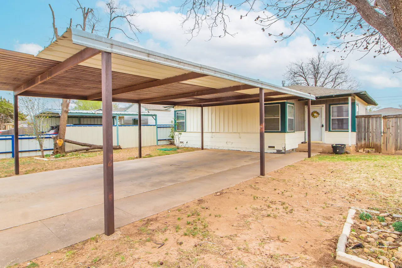 Photo 2 — 3215 Itasca Street, Lubbock, TX 79415
