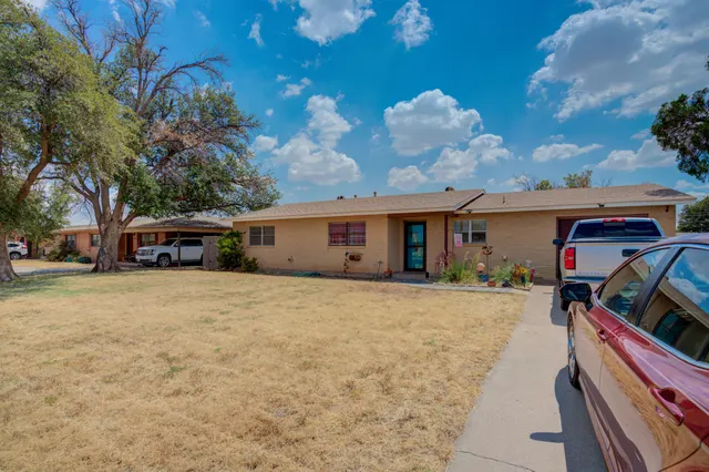 Front exterior — 3107 W Illinois Avenue, Midland, TX 79701