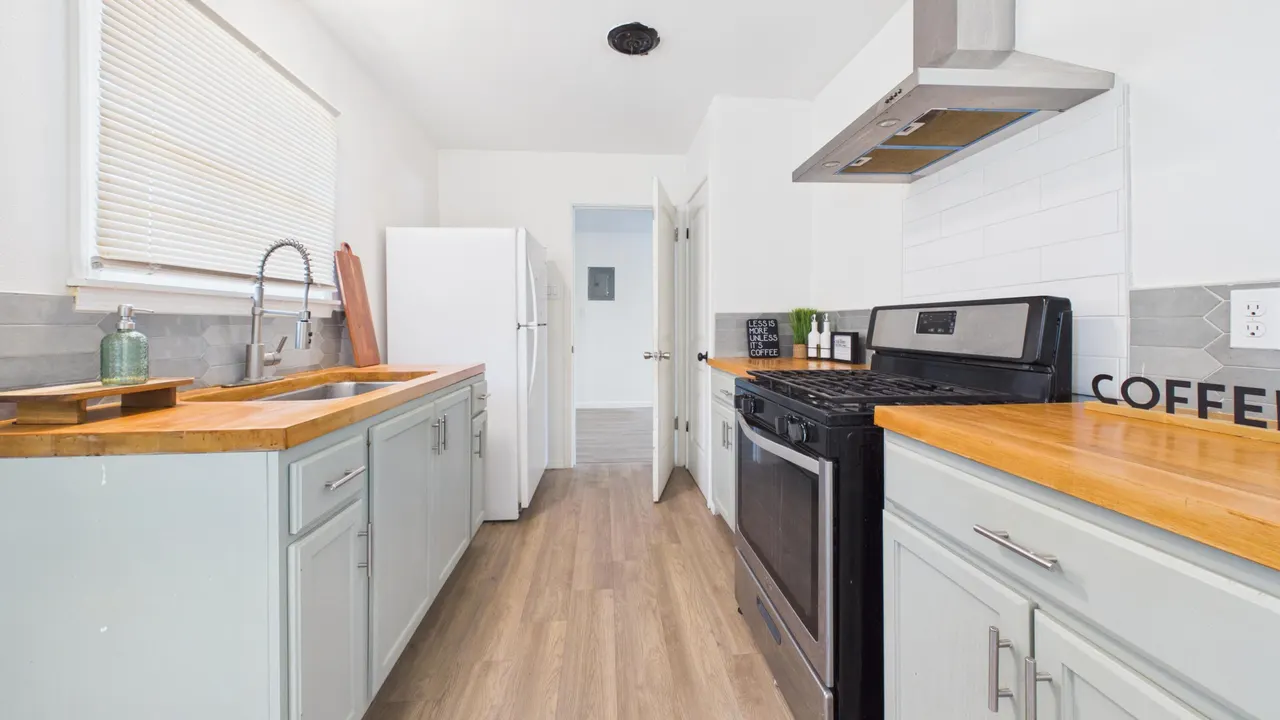 Photo 14 — 5115 42nd Street, Lubbock, TX 79414