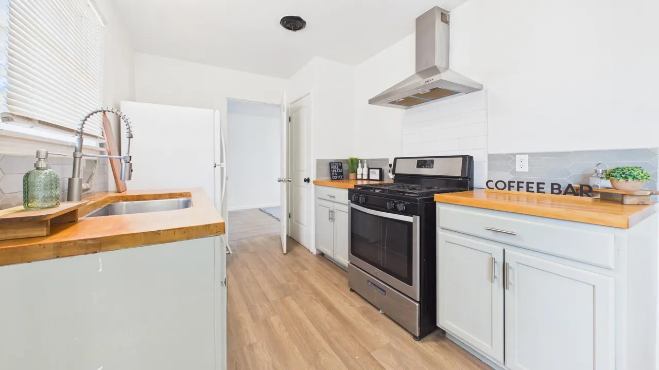 Photo 15 — 5115 42nd Street, Lubbock, TX 79414