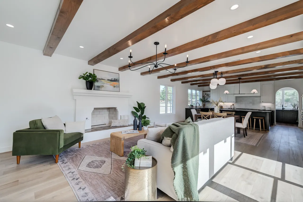Photo 3 — 4507 19th Street #2, Lubbock, TX 79407