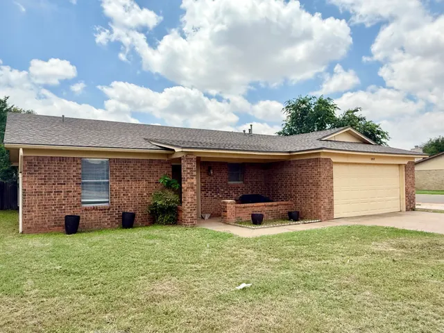 Photo 2 — 5917 14th Street, Lubbock, TX 79416