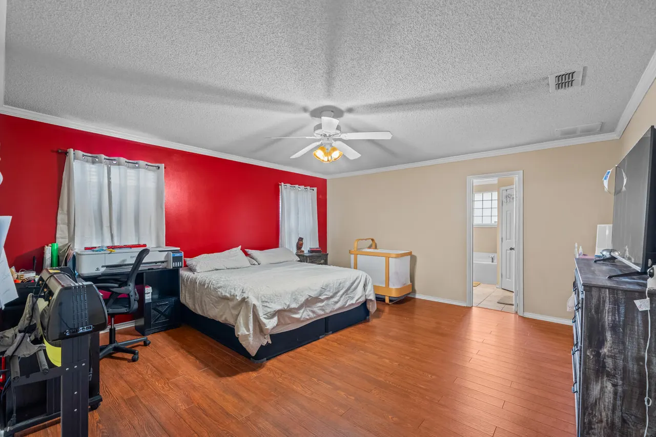 Photo 11 — 6704 89th Street, Lubbock, TX 79424