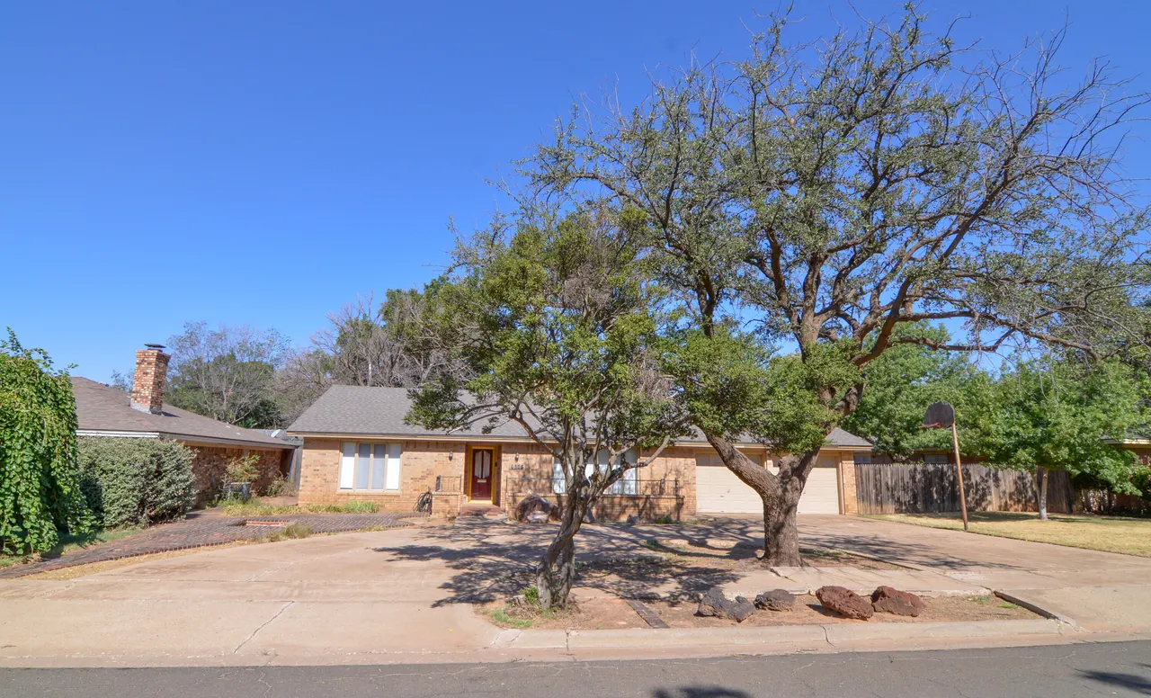 Front exterior — 6806 Nashville Avenue, Lubbock, TX 79413
