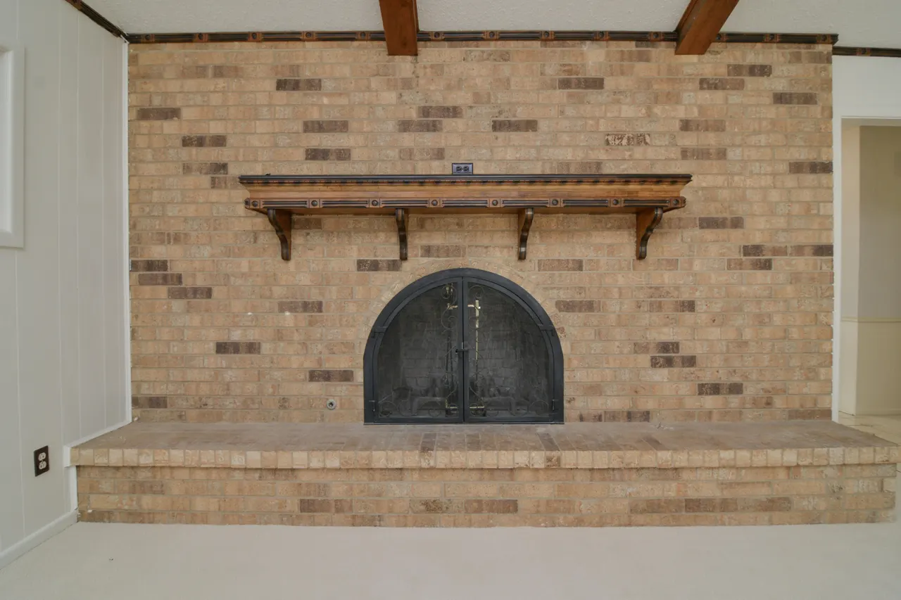 Photo 11 — 6806 Nashville Avenue, Lubbock, TX 79413