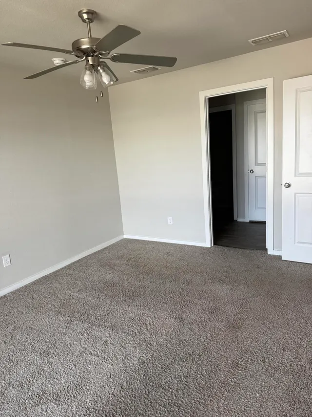 Photo 2 — 9710 Saratoga Avenue B, Lubbock, TX 79424