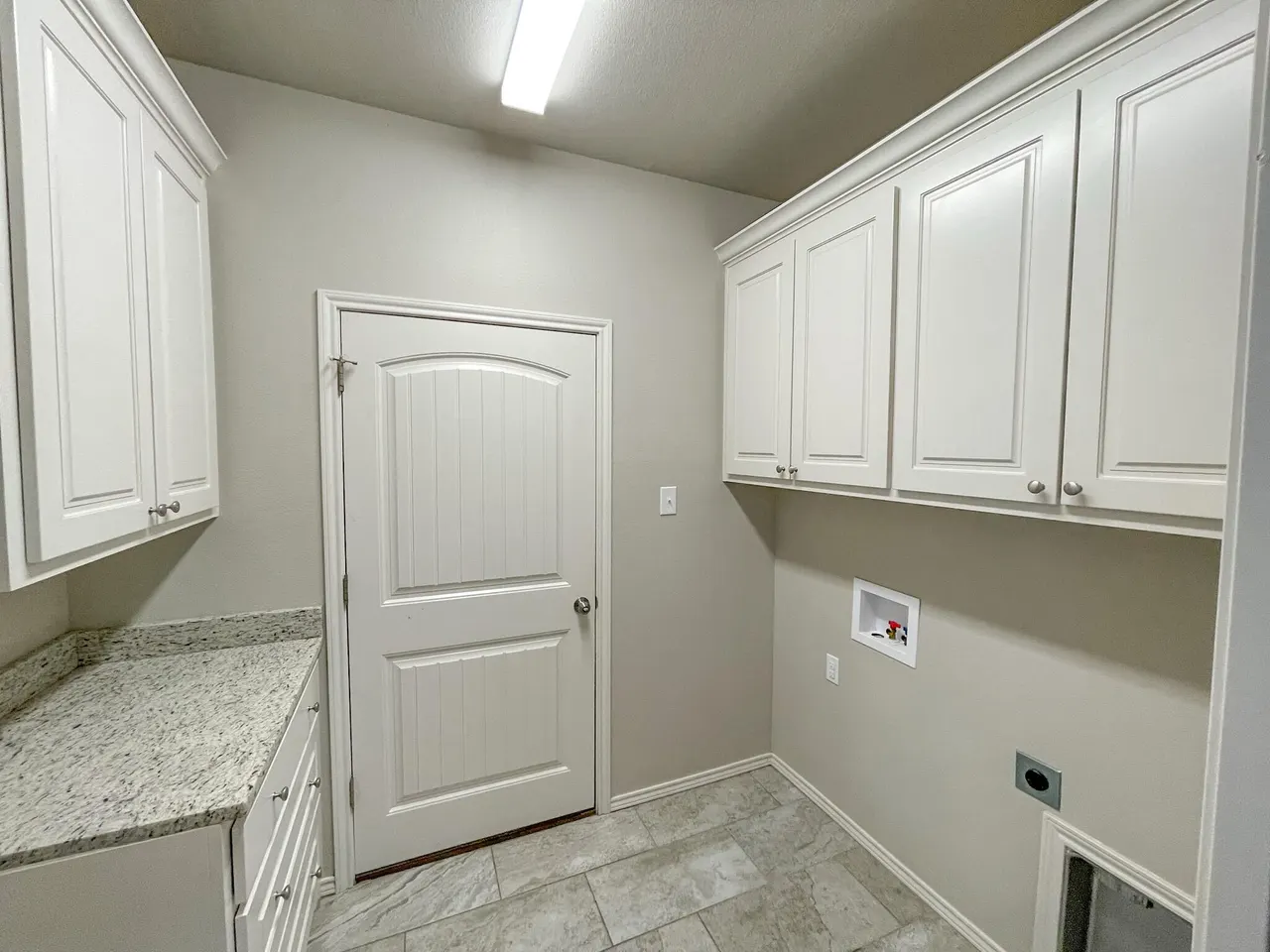 Photo 11 — 11206 Akron Avenue, Lubbock, TX 79423