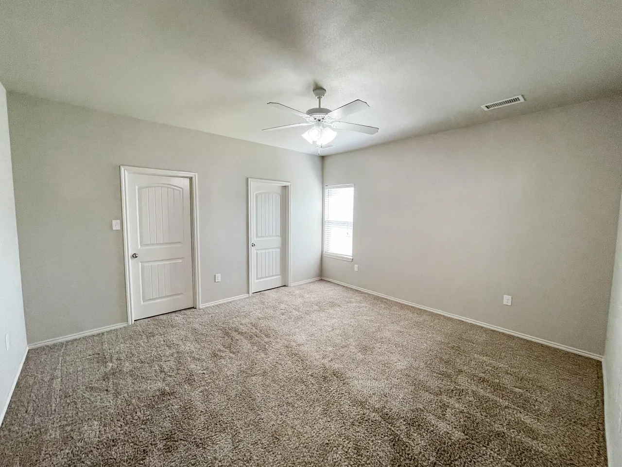 Photo 9 — 11206 Akron Avenue, Lubbock, TX 79423