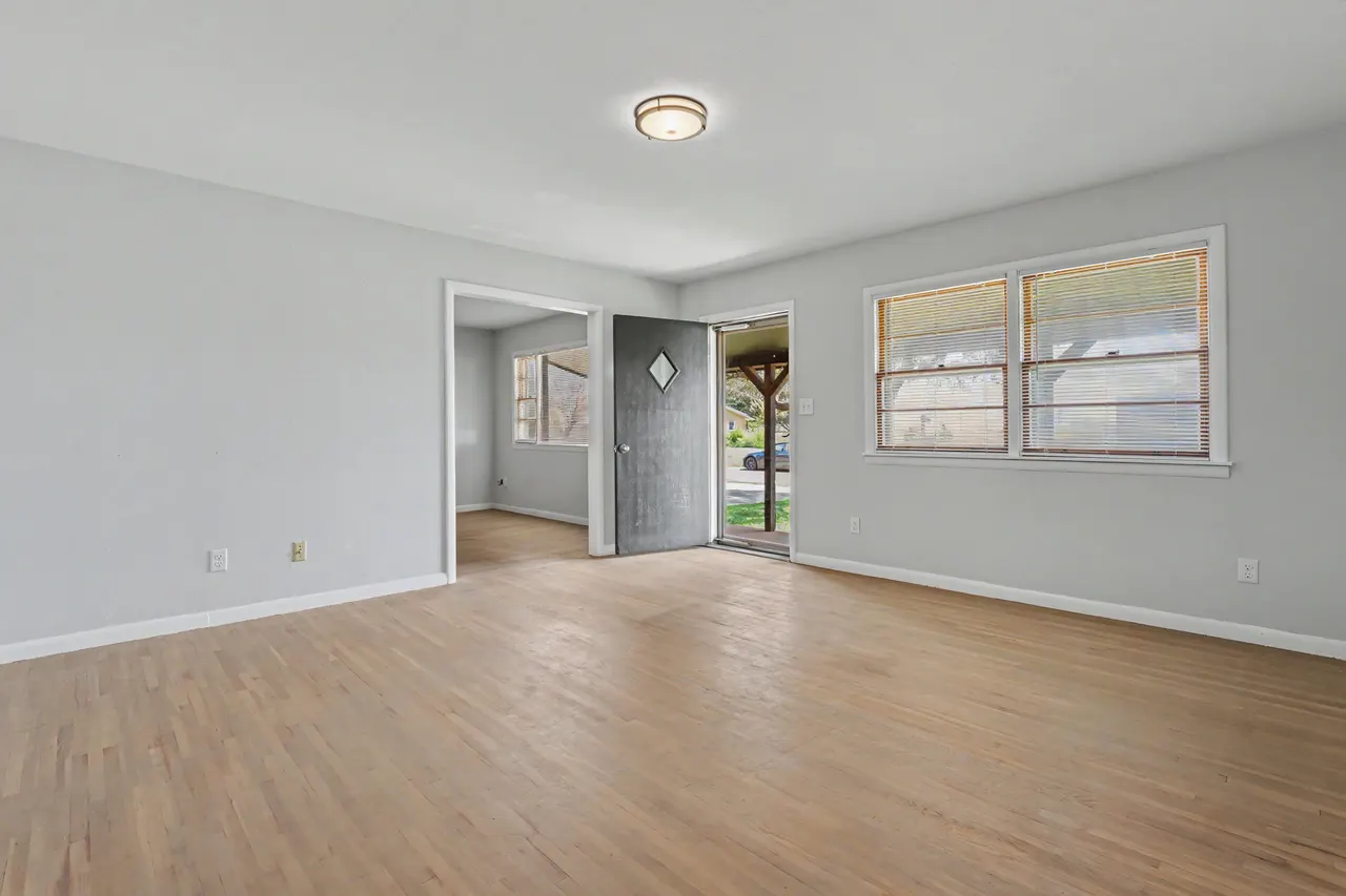 Photo 4 — 506 N Renfro Street, Meadow, TX 79345