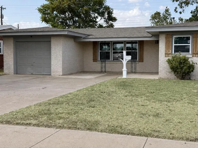 Photo 3 — 4818 46th Street, Lubbock, TX 79414