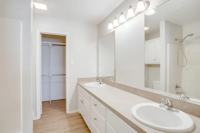 Photo 7 — 9708 Avenue U B, Lubbock, TX 79423